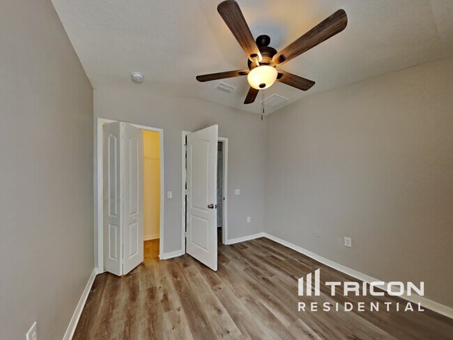 Building Photo - 11101 Robin Lake Ct