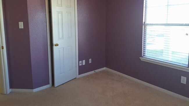 Building Photo - 21842 Grassy Hill Ln