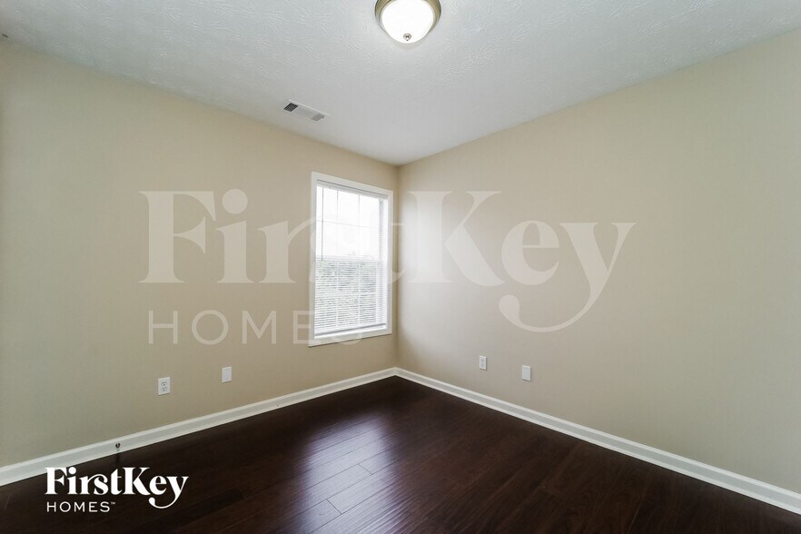 Building Photo - 126 Calico Loop