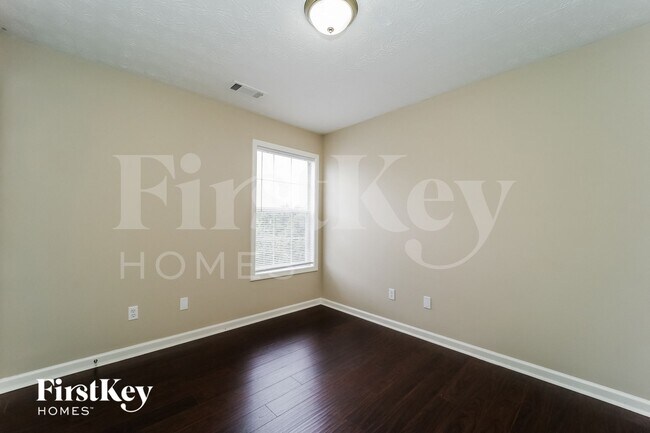 Building Photo - 126 Calico Loop