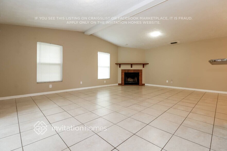 Building Photo - 419 SW 39th Terrace
