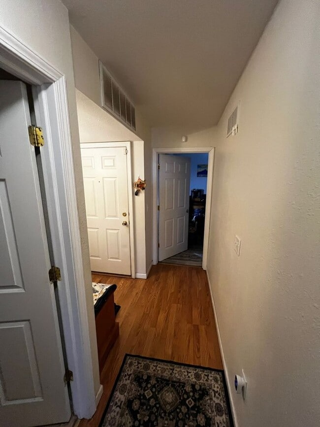 Building Photo - 3-Bedroom/2-Bathroom Single-Family Home – Available August 1st!