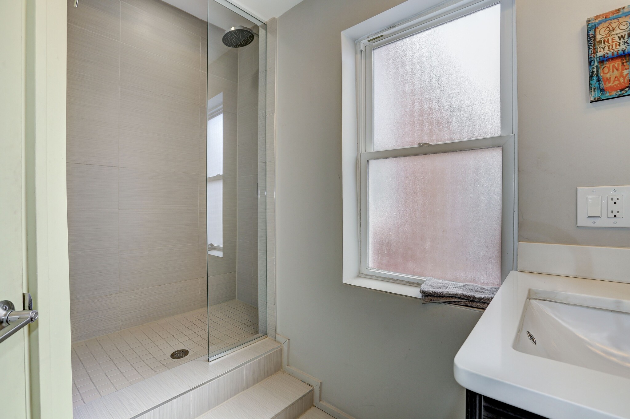 Building Photo - 1745 11th St NW