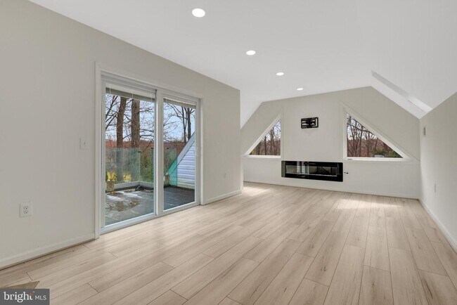 Building Photo - 1108 Bellview Rd