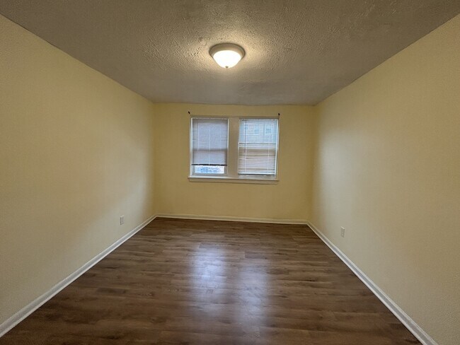 Building Photo - 4329 Halley Terrace SE