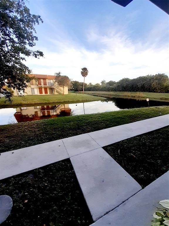 Building Photo - 11374 Royal Palm Blvd