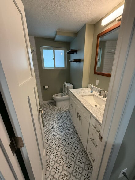 Building Photo - 1781 Monn Ct