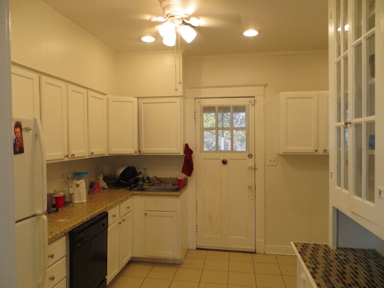 Building Photo - 5419 Story St