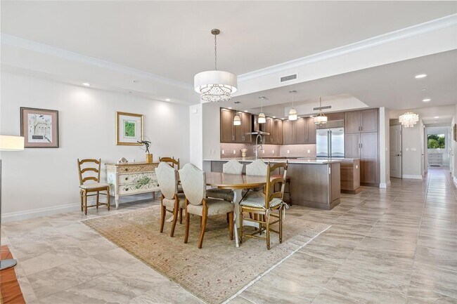 Building Photo - 795 Collany Rd