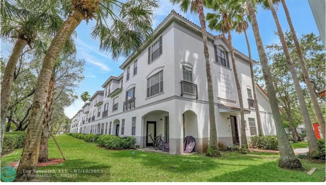 Two story - 705 SW 148th Ave