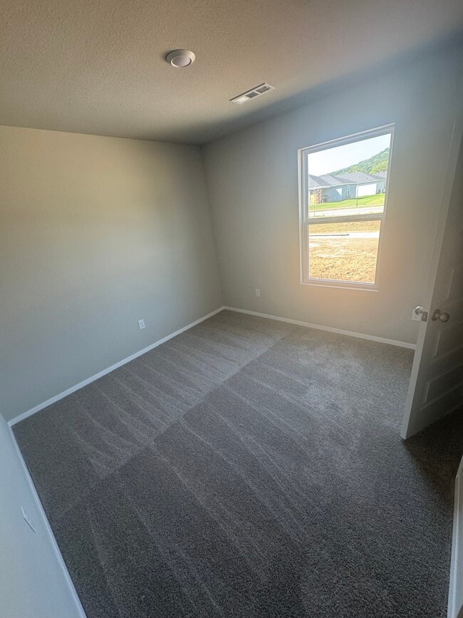 Building Photo - 2566 S Ouachita Dr