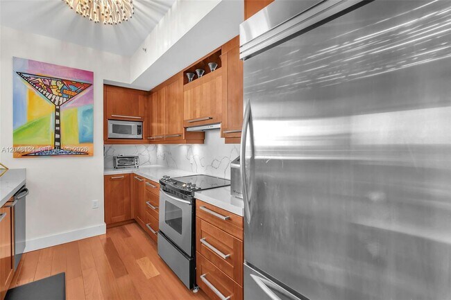 Building Photo - 333 Las Olas Way