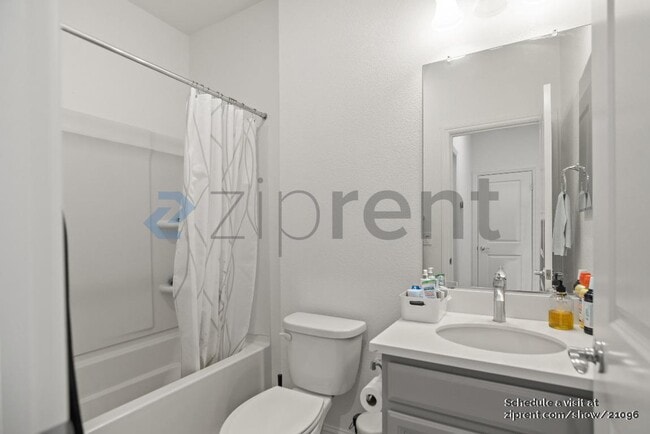 Building Photo - 2588 Gimelli Way