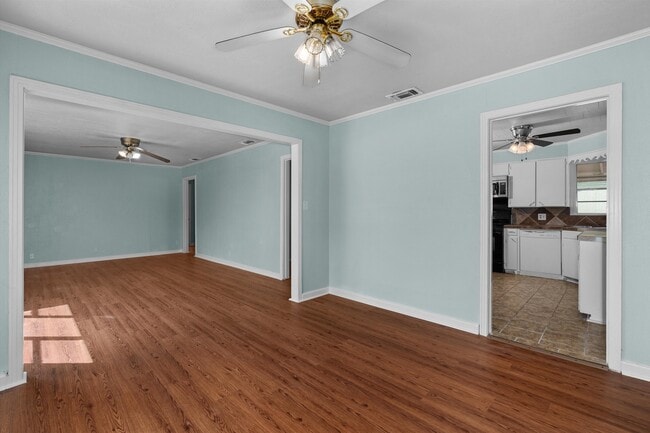 Building Photo - 1117 Patricia Dr