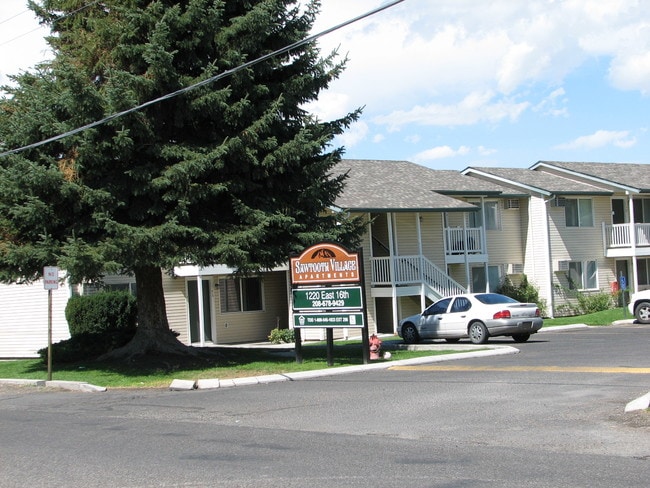 Primary Photo - Sawtooth Village Apartments