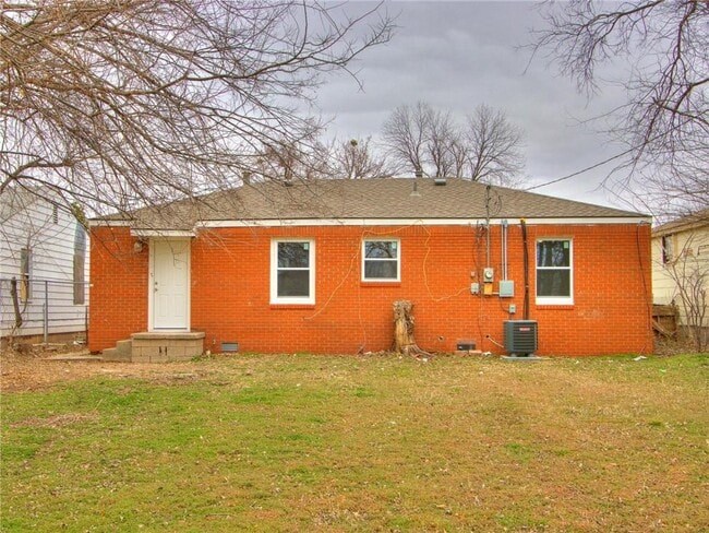 Building Photo - 1716 SW 18th St