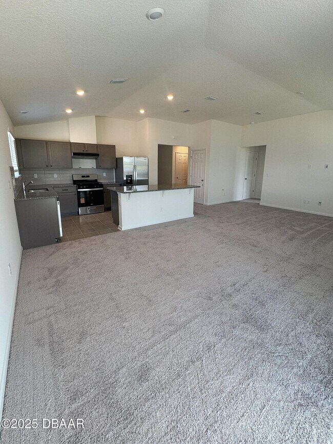 Building Photo - 55 Signet Cir