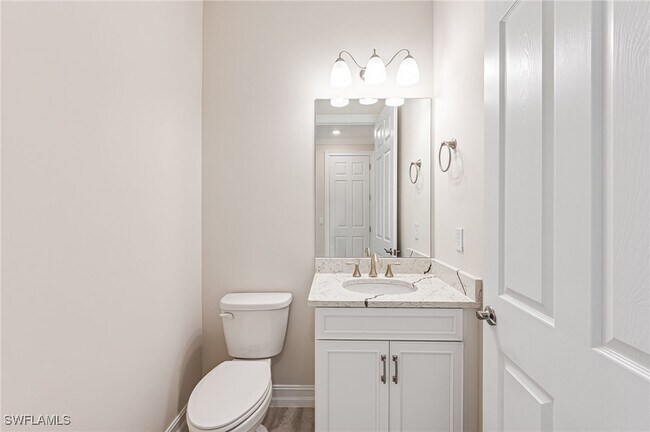 Building Photo - 534 Kamari Cv