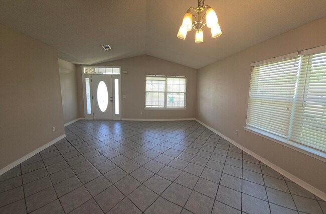 Building Photo - 418 Pristine Water Ln