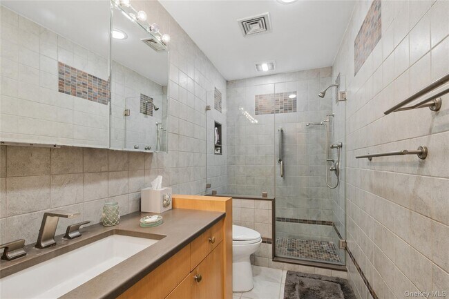 Building Photo - 615 Oceanfront