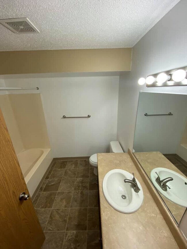Building Photo - 4306 Maricopa Dr