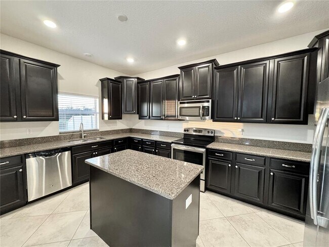 Building Photo - 11523 Peru Springs Pl