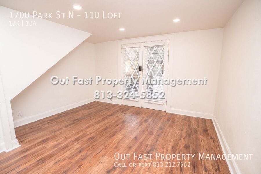 Building Photo - 1700 Park St N