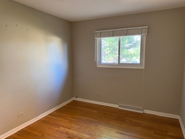 Building Photo - 1124 Holly Ct