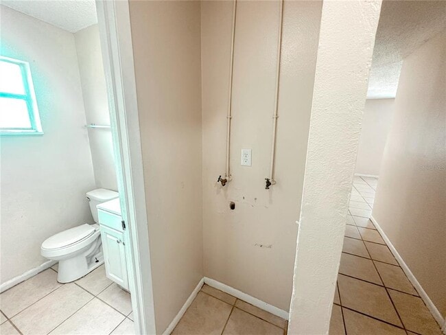 Building Photo - 3214 Crystal Hills Loop S