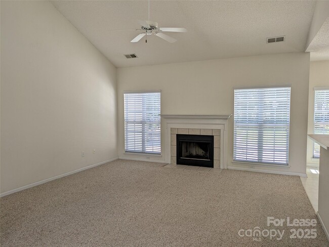 Building Photo - 187 Chandeleur Dr