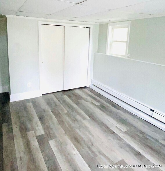 Building Photo - 126 Leyden St
