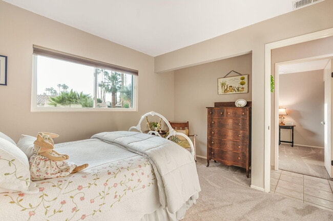 Building Photo - 43260 Silk Tree Ln
