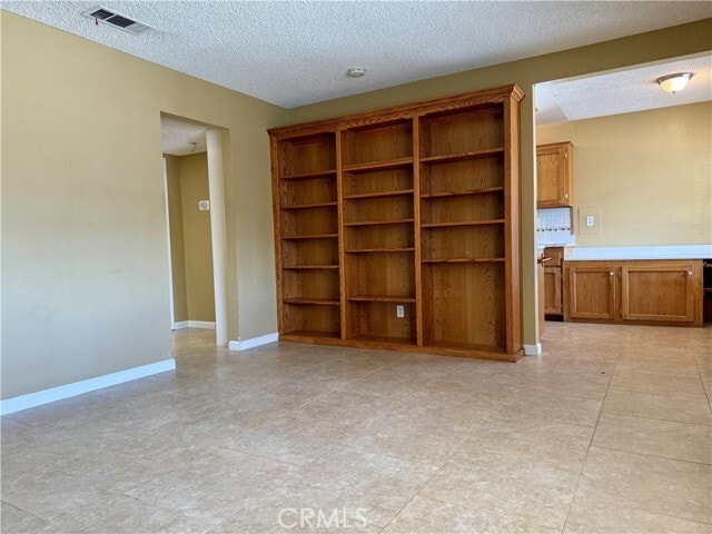 Building Photo - 2364 San Padre Ave