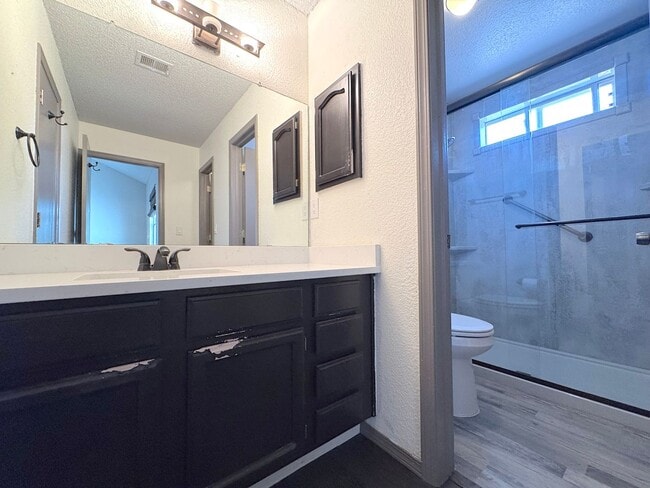 Building Photo - East El Paso 3 bed Refrig A/C with Solar P...