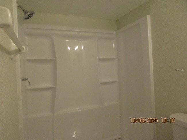 Building Photo - 50 Silver Falls Cir