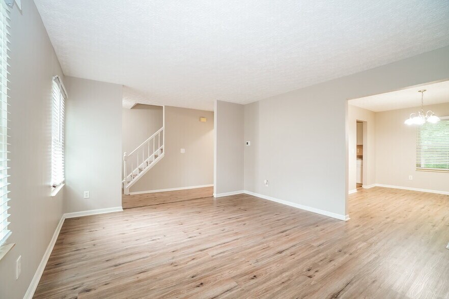 Building Photo - 442 Rambling Brook Dr