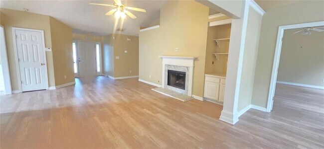 Building Photo - 2145 Prospect Mill Pl NE