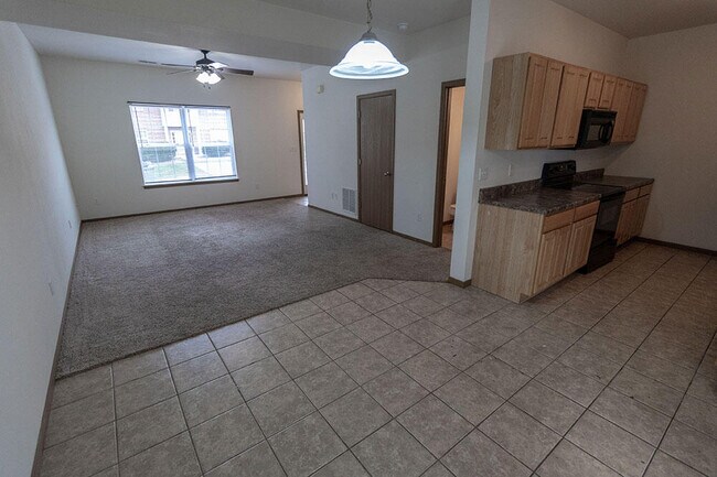 Building Photo - 1613 Citadel Dr