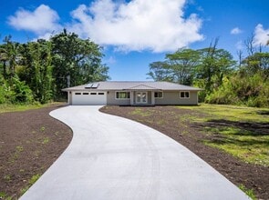 Building Photo - For Rent | 3 Bedroom, 2 Bath with Enclosed Garage House in Hawaiian Paradise Park