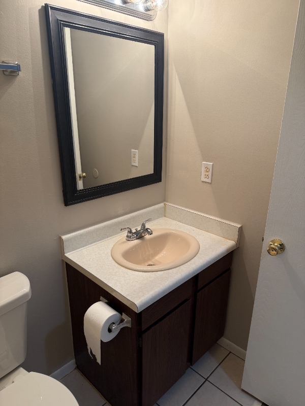 Building Photo - 1131 Redbluff Dr