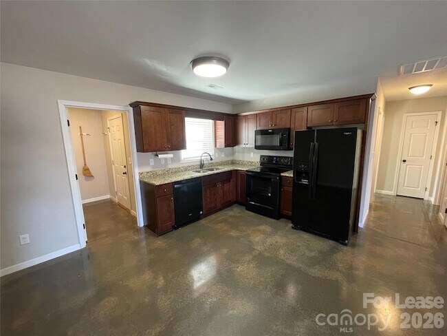 Building Photo - 4429 Dillbrook Ln