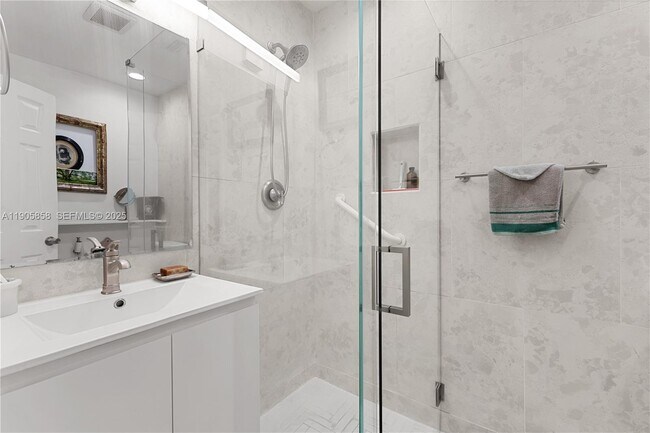 Building Photo - 8531 SW 27th Terrace