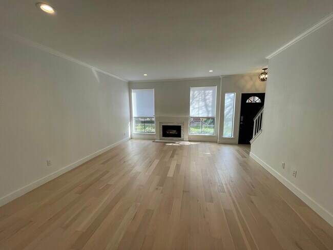 Building Photo - 1201 McDuffie St
