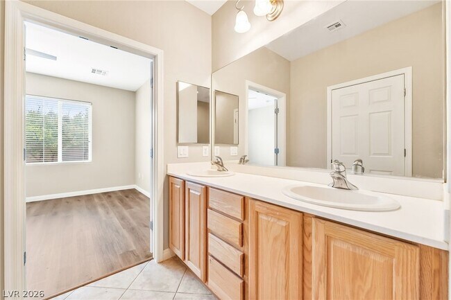 Building Photo - 2522 Evening Twilight Ave