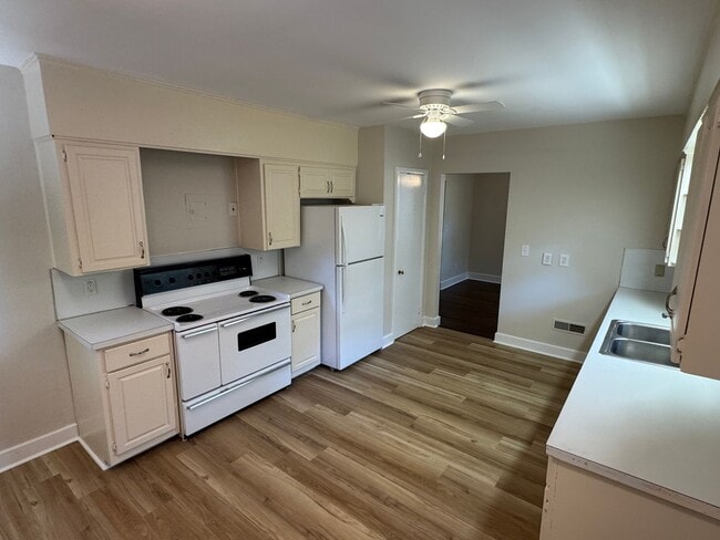 Building Photo - FOR RENT - Haymount Charmer