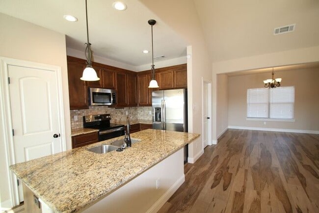 Building Photo - Ready Now! 3BD/2BA Home in Benbrook | Vaulted Ceilings | Gourmet Kitchen | 2-Car Garage | Landsca...