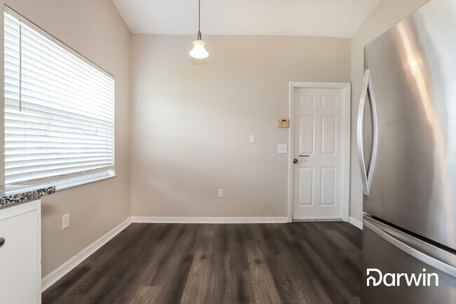 Building Photo - 6244 Highland Rise Dr