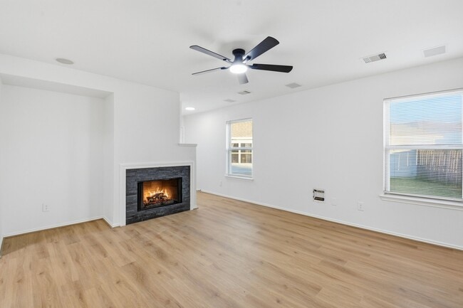 Building Photo - 20615 Moonrise River Ln