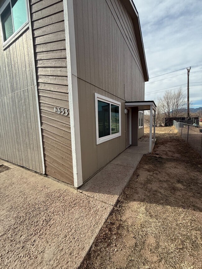 Building Photo - 6653 Provincial Dr