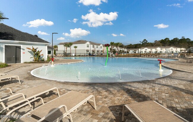 Building Photo - 78 Pasadena Dr